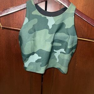 Old Navy Green Camouflage Crop Top and Leggings Set size 6/7